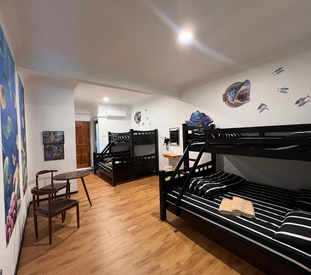 The Ship Guesthouse Room Semporna Ngoại thất bức ảnh